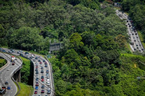 TINJAUAN ALIRAN TRAFIK KARAK