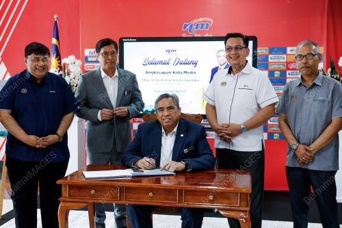 TAN SRI SHAMSUL AZRI ABU BAKAR