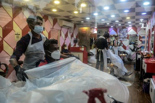 KEDAI GUNTING RAMBUT BEROPERASI