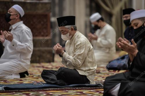 AL-SULTAN ABDULLAH RI'AYATUDDIN AL-MUSTAFA BILLAH SHAH