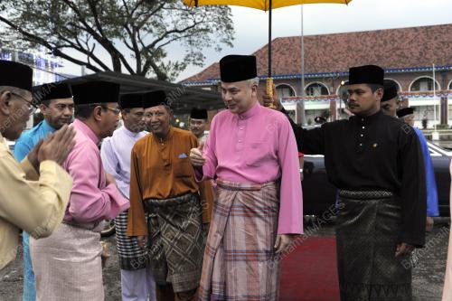 RAJA NAZRIN SHAH