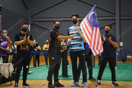 DATUK SERI AHMAD FAIZAL AZUMU