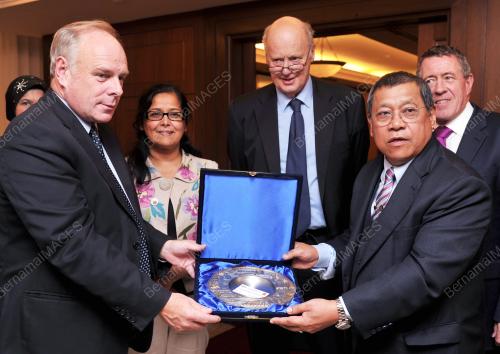 KL45_19112013_PARLIMEN