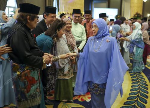 AL-SULTAN ABDULLAH RI'AYATUDDIN AL-MUSTAFA BILLAH SHAH