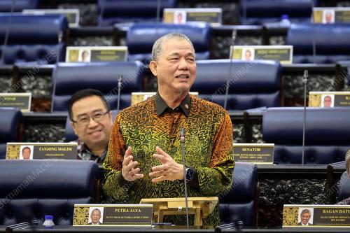 DATUK SERI FADILLAH YUSOF