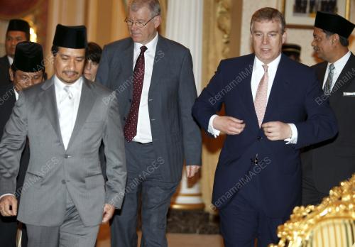 TUANKU MIZAN ZAINAL ABIDIN