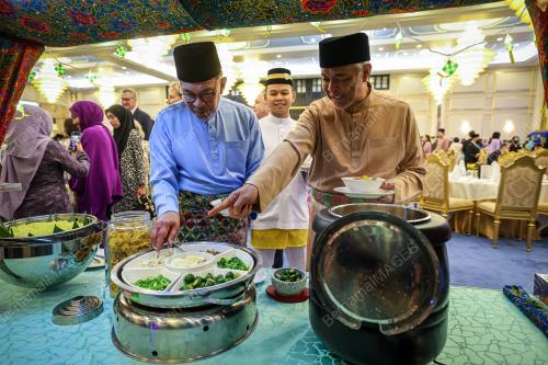 MAJLIS RAMAH MESRA HARI RAYA AIDILFITRI BERSAMA PERDANA MENTERI