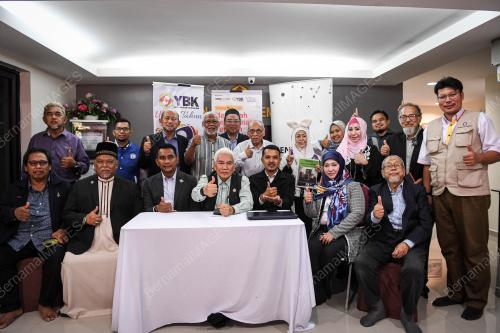 DATUK ZAINAL ABIDIN SAKOM