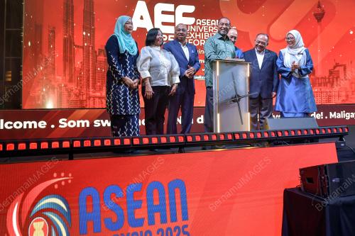 DATUK SERI DR ZAMBRY ABDUL KADIR