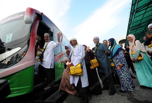 KL45_24072017_HAJI_BN201707210619