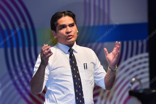 DR MOHD RADZI MD JIDIN