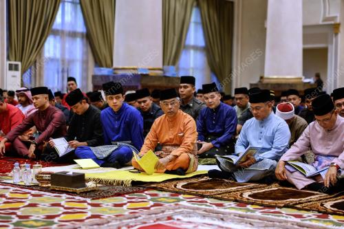 AL-SULTAN ABDULLAH RI'AYATUDDIN AL-MUSTAFA BILLAH SHAH