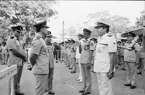 HARI POLIS