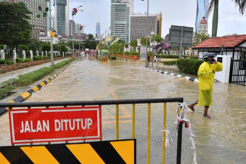 TINJAUAN BANJIR KILAT