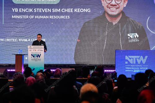 STEVEN SIM CHEE KEONG
