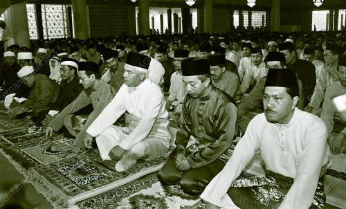 SEMBAHYANG HARI RAYA DI MASJID NEGARA