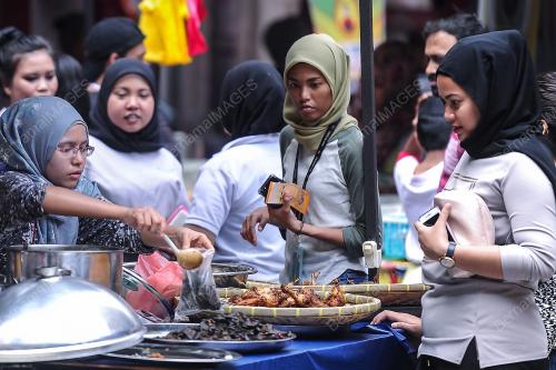 KL45_27052017_BAZAR