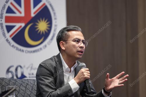 FAHMI FADZIL