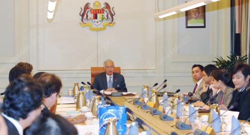 DATUK SERI MOHD NAJIB TUN ABDUL RAZAK