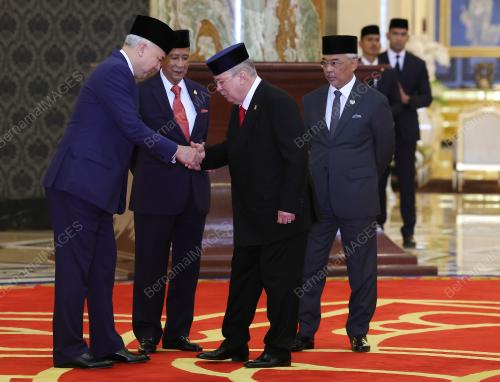 SULTAN IBRAHIM ALMARHUM SULTAN ISKANDAR