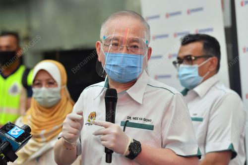 DATUK SERI WEE KA SIONG