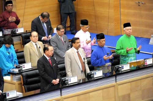 KL45_28092012_BAJET