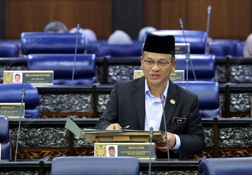 SENATOR DATUK DR MOHD NA'IM MOKHTAR