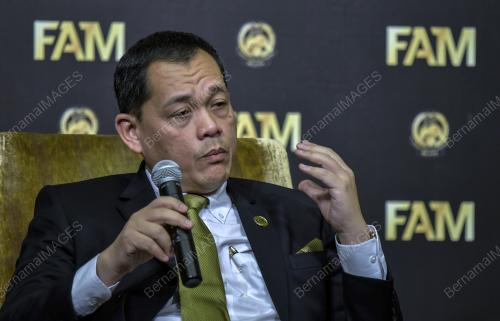 KL45_31102018_PC_BN201810302306