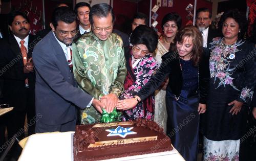 DR MAHATHIR