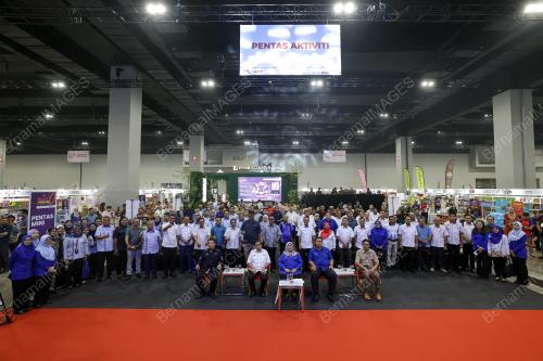 DATUK RUBIAH WANG