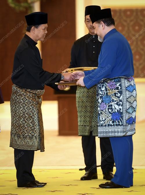 KL46_02072018_WATIKAH