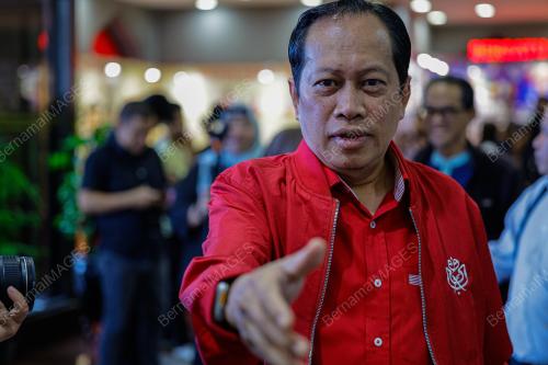 DATUK SERI AHMAD MASLAN
