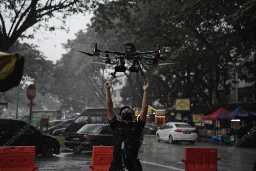 -TINJAUAN DRONE PDRM-BAZAR RAMADAN DESA PANDAN
