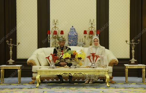 AL-SULTAN ABDULLAH RI'AYATUDDIN AL-MUSTAFA BILLAH SHAH