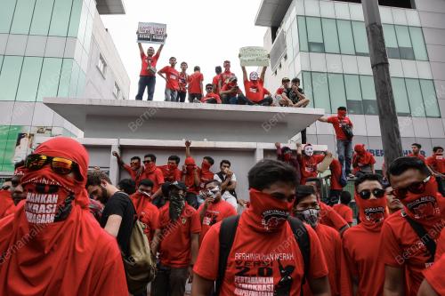 KL46_05112016_PERHIMPUNAN