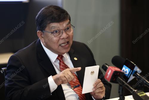 TAN SRI JOHARI ABDUL