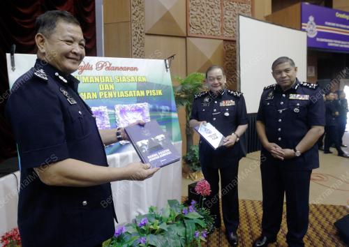 KL46_06112019_POLIS_BN201911056671