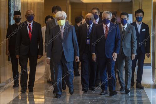 TUANKU MUKRIZ ALMARHUM TUANKU MUNAWIR