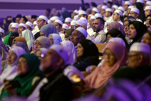 TILAWAH DAN MENGHAFAZ AL-QURAN PERINGKAT ANTARABANGSA (MTHQA)