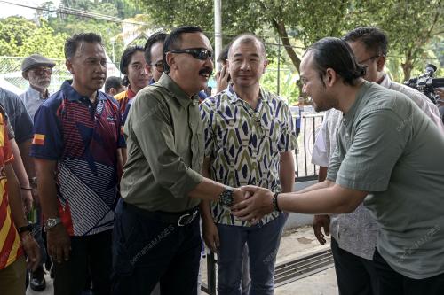DATUK RUSLIN JUSOH