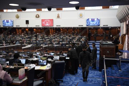 PERSIDANGAN PARLIMEN PENGGAL KETIGA 