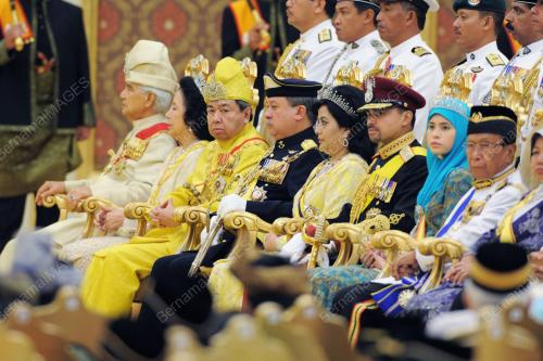 KL46_11042012_RAJA_RAJA