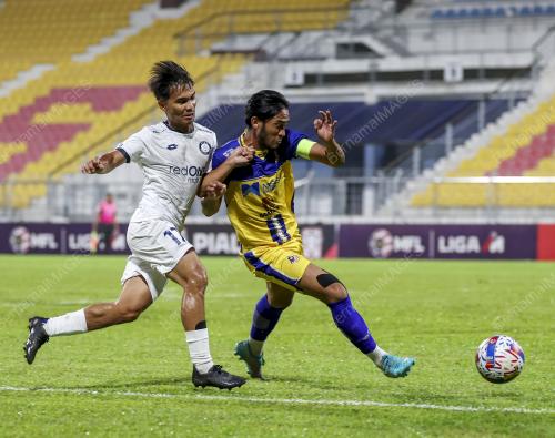 PDRM FC LAWAN MALAYSIAN UNIVERSITY