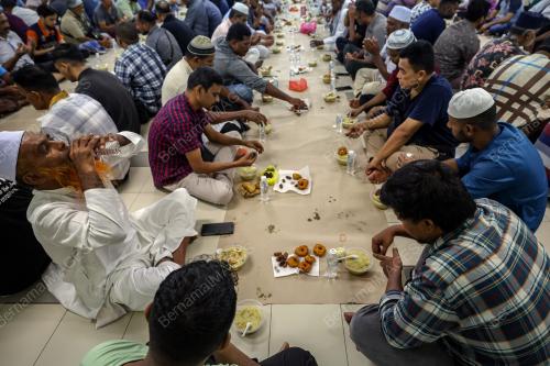 MASJID INDIA BERBUKA PUASA
