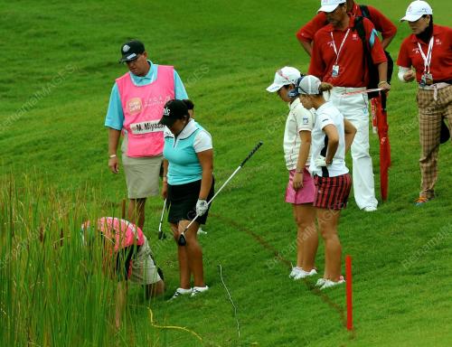KL46_13102012_GOLF_LPGA