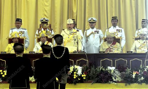 KL46_13122016_AGONG