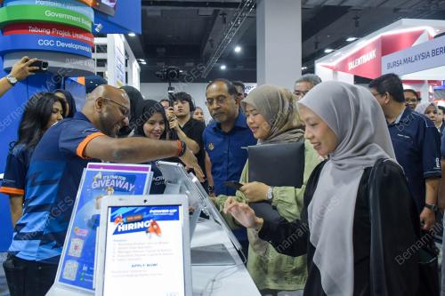 DATUK SERI DR ZAMBRY ABDUL KADIR