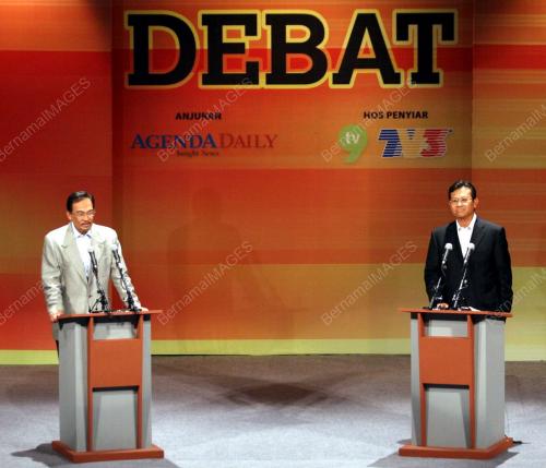 DEBAT