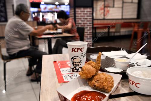 KFC BENAR MAKAN DI RESTORAN