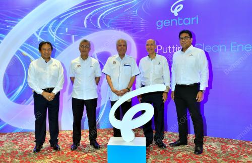 DATUK SERI ISMAIL SABRI YAAKOB